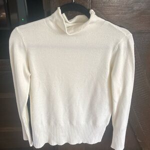 Elegant White Women's Sweater